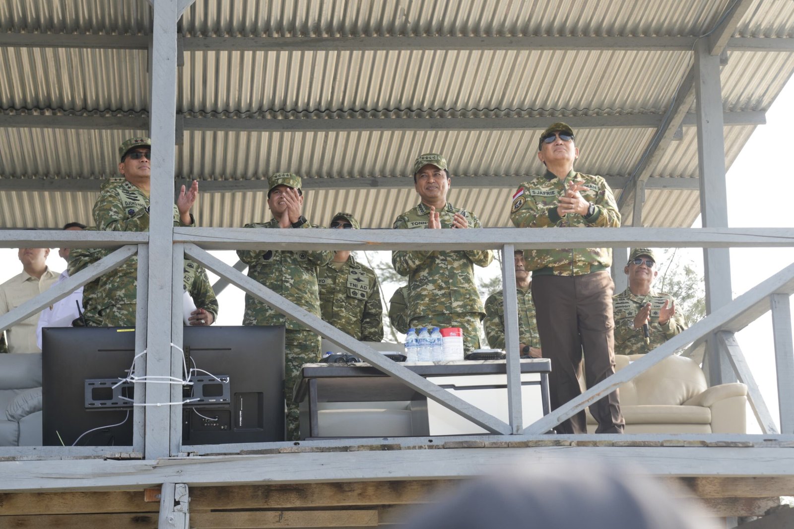 1002383498